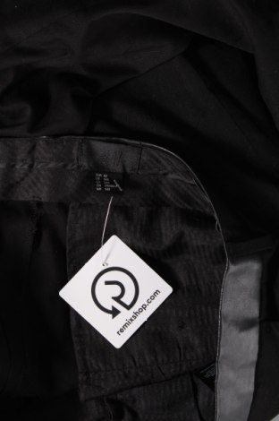 Мъжки панталон H&M, Размер L, Цвят Черен, Цена 6,67 лв.