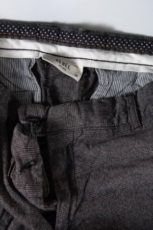 Pantaloni de bărbați Rebel, Mărime XL, Culoare Gri, Preț 55,99 Lei