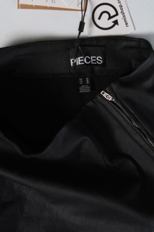 Φούστα Pieces, Μέγεθος M, Χρώμα Μαύρο, Τιμή 5,01 €