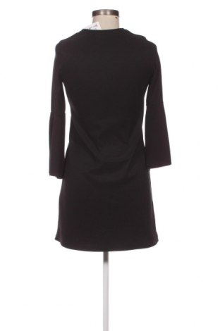 Kleid Bershka, Größe XS, Farbe Schwarz, Preis 2,02 €