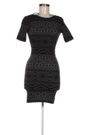 Šaty  H&M Divided, Veľkosť XS, Farba Čierna, Cena  1,81 €