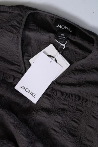 Kleid Monki, Größe XXS, Farbe Grau, Preis 4,80 €