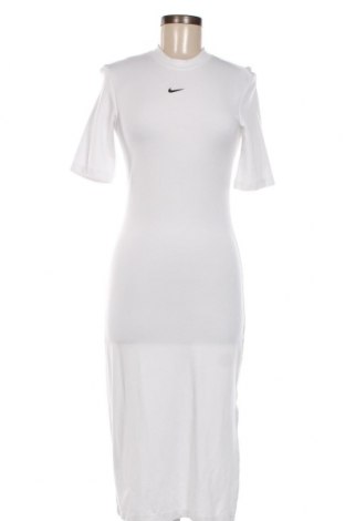 Kleid Nike, Größe S, Farbe Weiß, Preis 90,21 €
