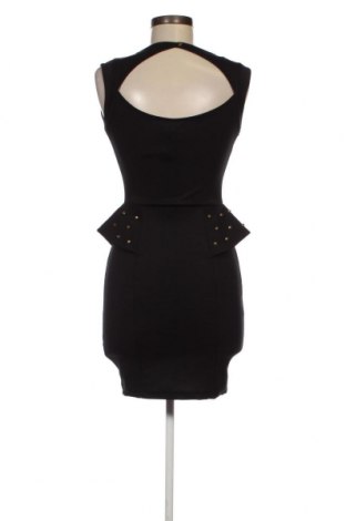 Φόρεμα Pull&Bear, Μέγεθος M, Χρώμα Μαύρο, Τιμή 4,13 €