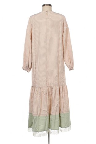 Φόρεμα SHEIN, Μέγεθος M, Χρώμα  Μπέζ, Τιμή 23,71 €