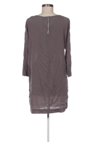 Kleid Saint Tropez, Größe S, Farbe Grau, Preis 2,84 €