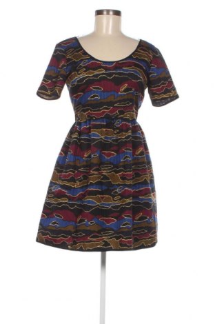 Kleid Silvian Heach, Größe XS, Farbe Mehrfarbig, Preis 25,26 €