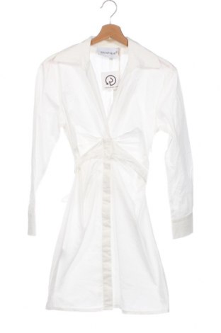 Kleid Silvian Heach, Größe M, Farbe Weiß, Preis 49,62 €