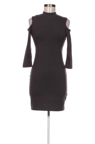 Kleid Sinsay, Größe S, Farbe Grau, Preis 3,43 €
