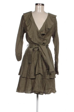 Kleid Trendyol, Größe M, Farbe Grün, Preis 21,03 €