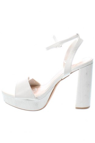 Sandalen Glamorous, Größe 41, Farbe Weiß, Preis € 9,41