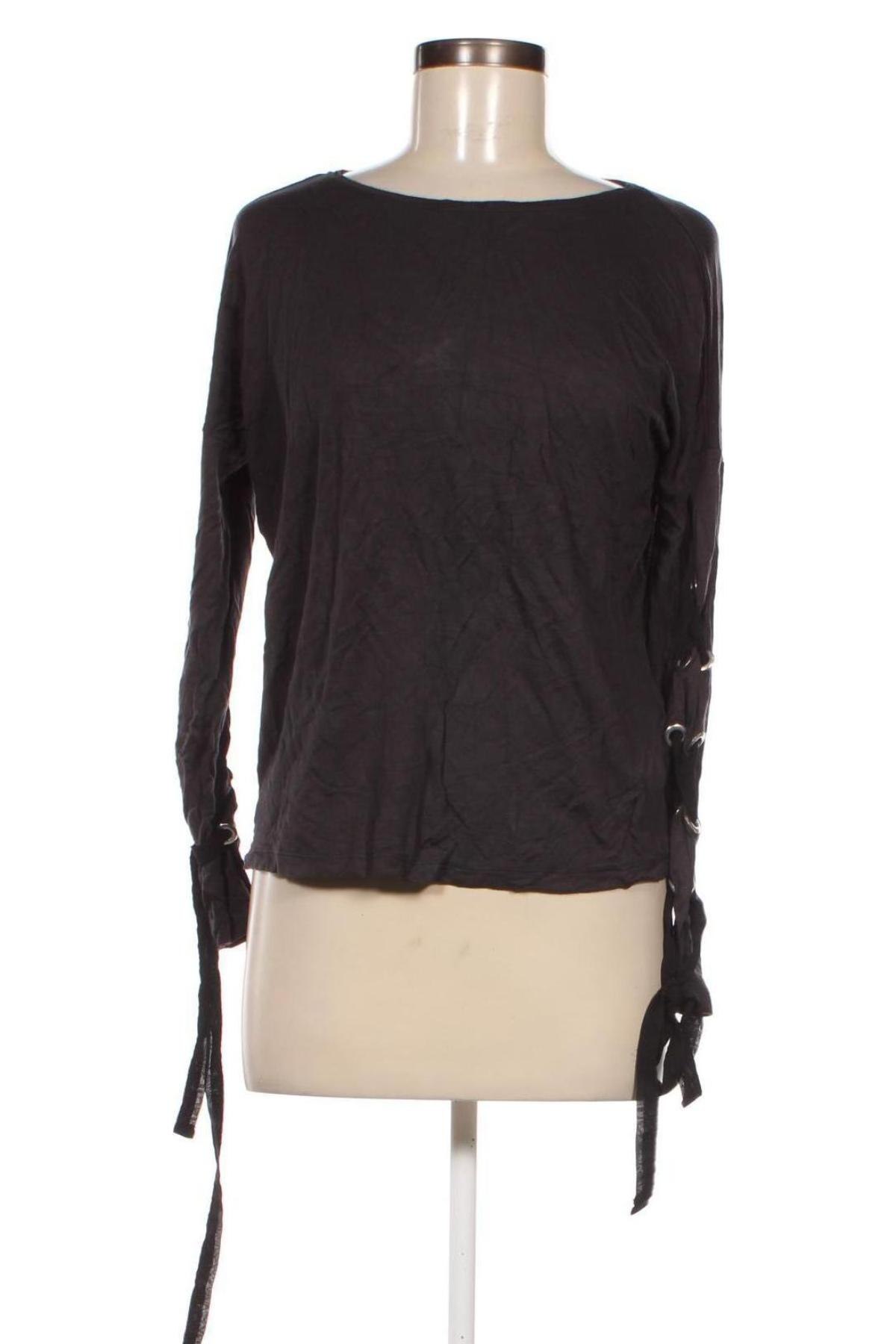 Дамска блуза Amisu, Размер S, Цвят Черен, Цена 5,32 лв.