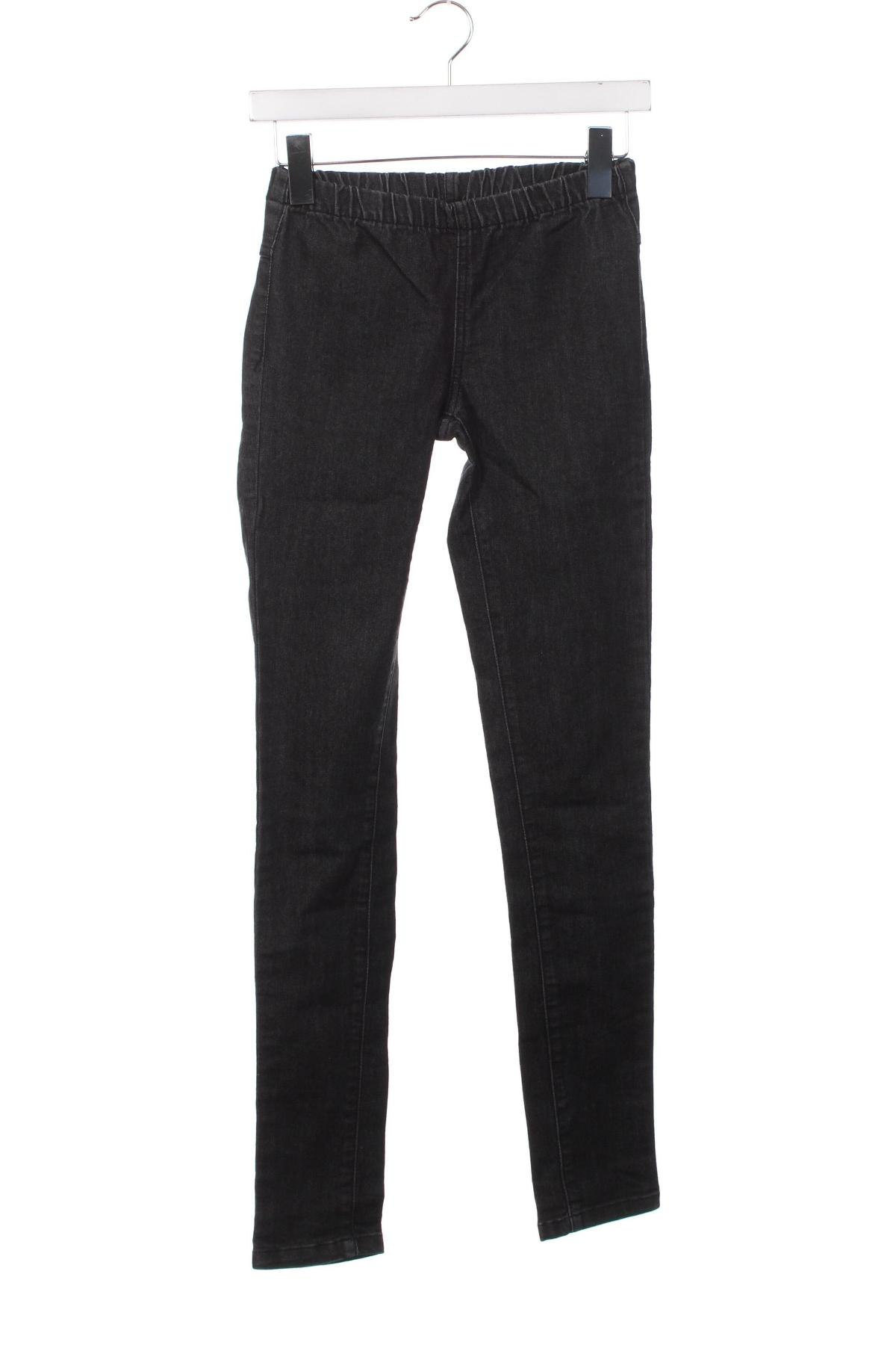 Dámske džínsy  Pieces, Veľkosť XS, Farba Čierna, Cena  2,59 €