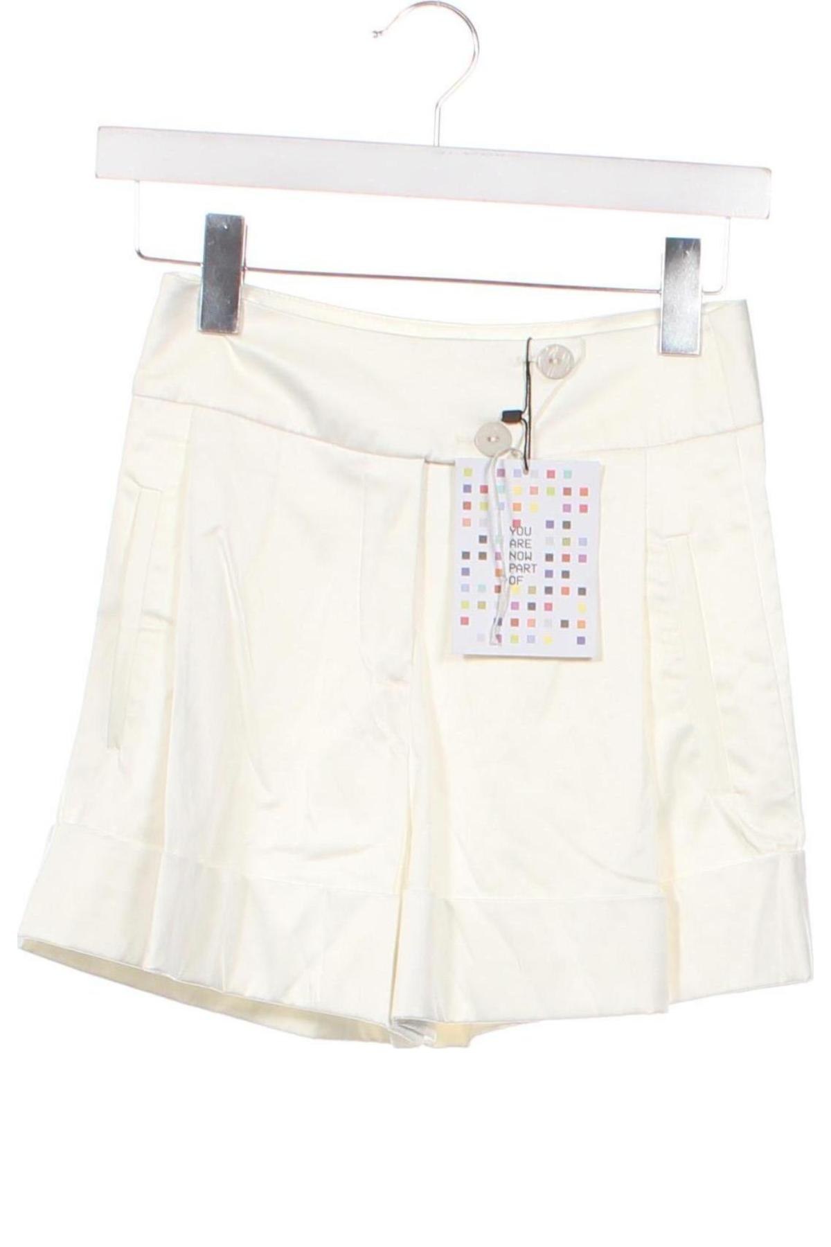 Дамски къс панталон, Размер XS, Цвят Бял, Цена 22,32 лв.