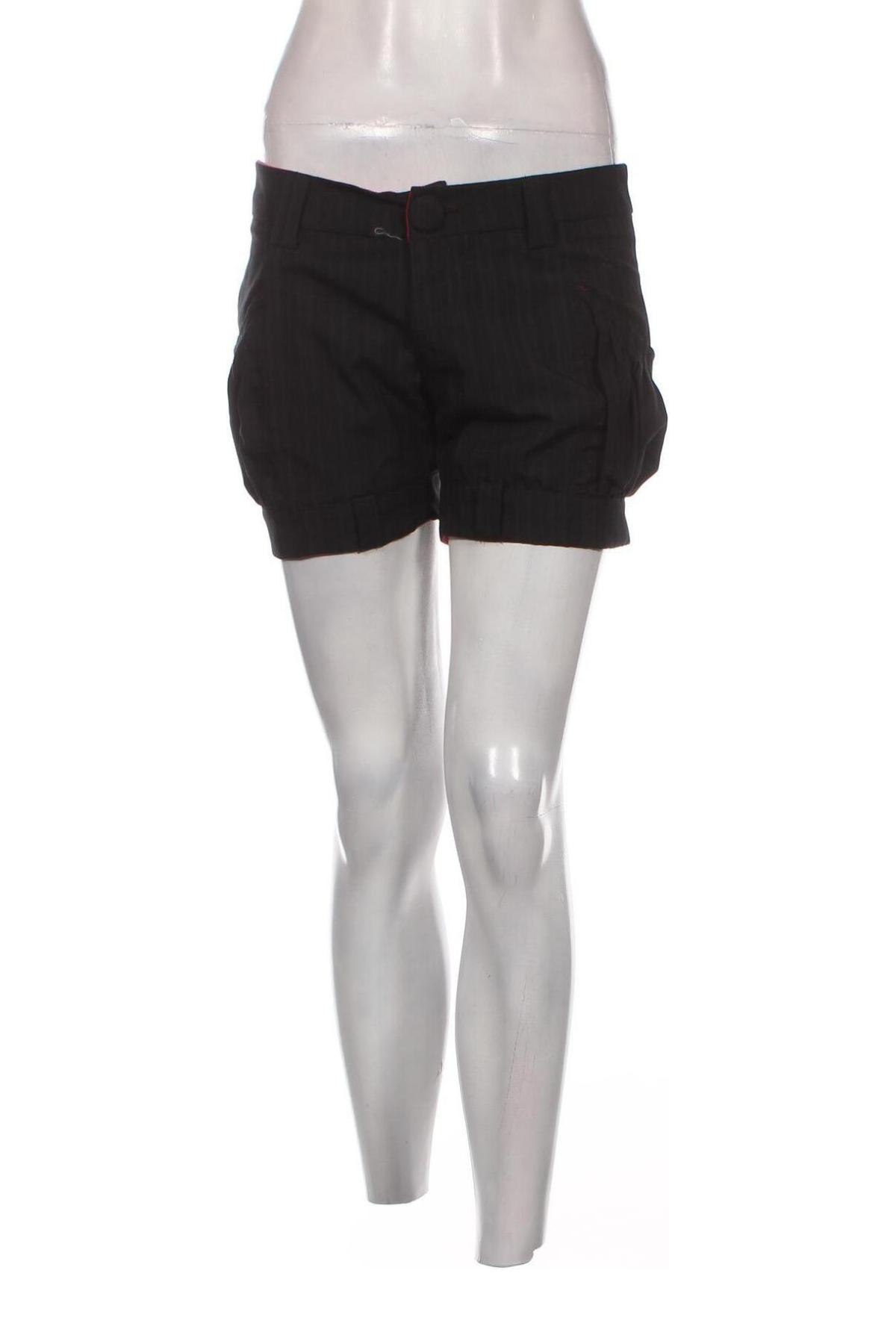 Γυναικείο κοντό παντελόνι, Μέγεθος M, Χρώμα Μαύρο, Τιμή 9,91 €