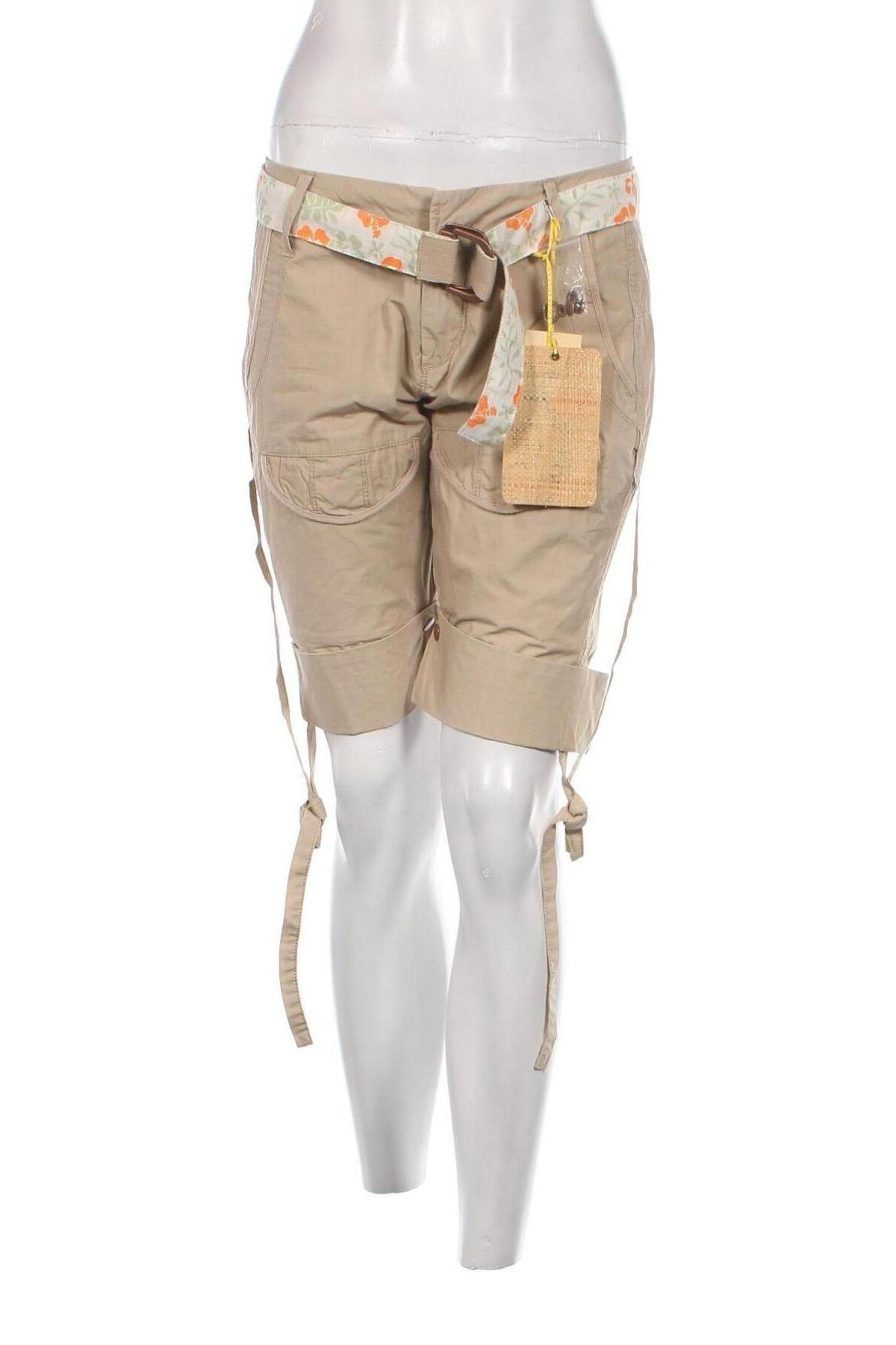 Дамски къс панталон Killah, Размер M, Цвят Бежов, Цена 18,36 лв.