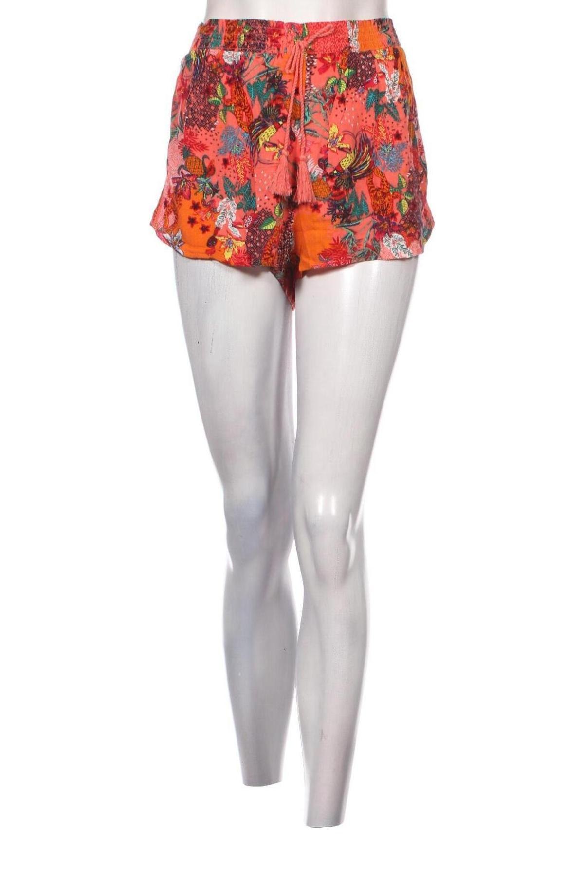 Damen Shorts Superdry, Größe M, Farbe Mehrfarbig, Preis 5,26 €