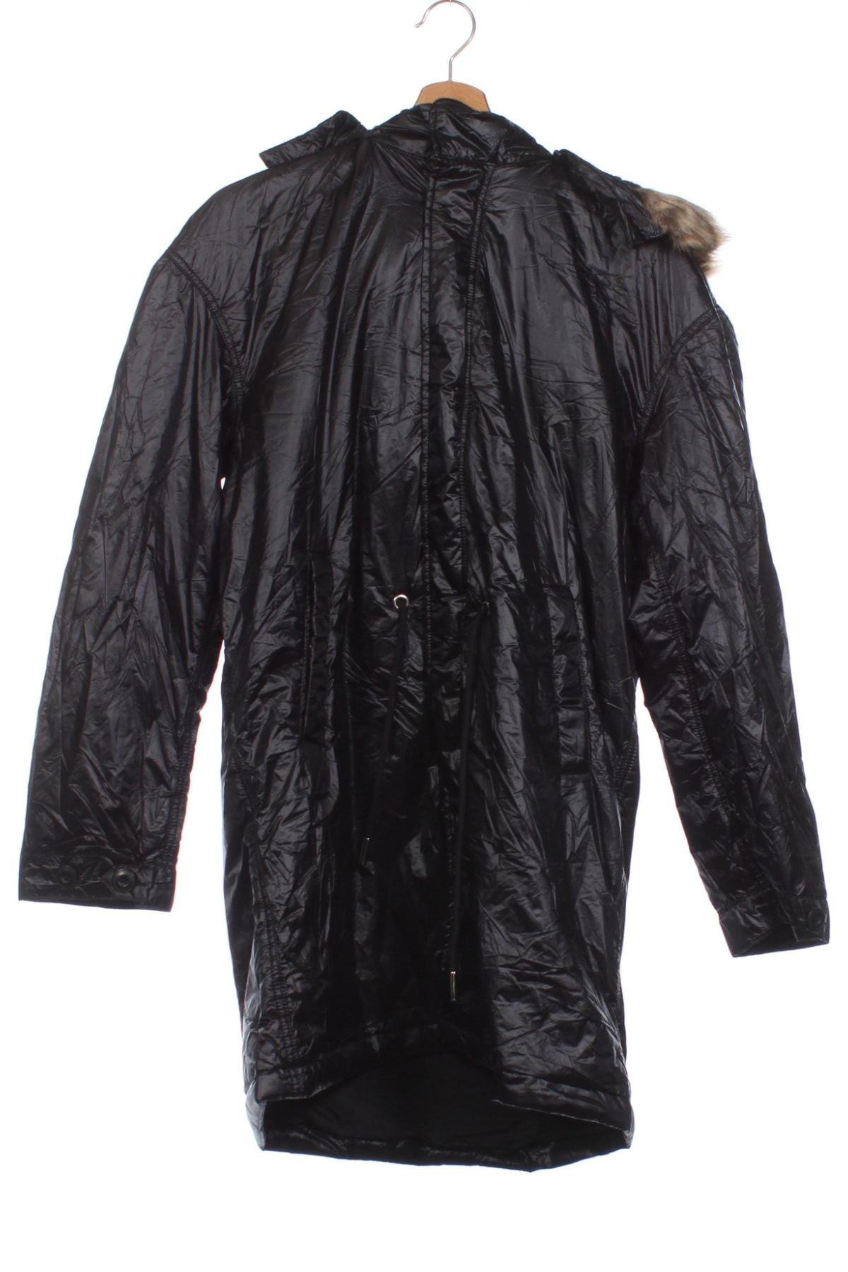 Dětská bunda , Velikost 14-15y/ 168-170 cm, Barva Černá, Cena  445,00 Kč