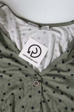 Γυναικεία μπλούζα Pull&Bear, Μέγεθος XS, Χρώμα Πράσινο, Τιμή 9,72 €