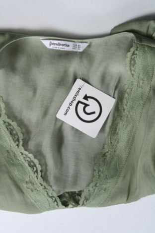 Bluză de femei Stradivarius, Mărime XS, Culoare Verde, Preț 29,99 Lei