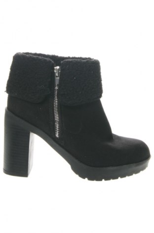 Botine de damă Primark, Mărime 36, Culoare Negru, Preț 122,07 Lei