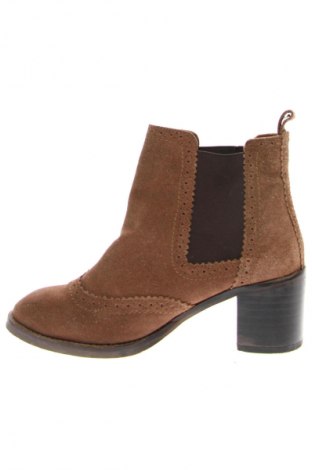 Botine de damă Stradivarius, Mărime 40, Culoare Maro, Preț 139,99 Lei