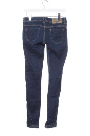 Damskie jeansy Bershka, Rozmiar XS, Kolor Niebieski, Cena 41,99 zł