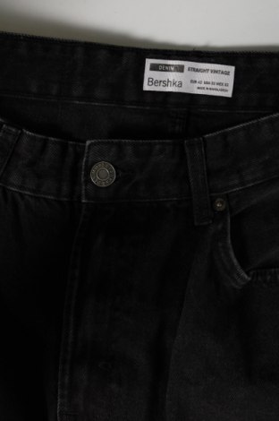 Damskie jeansy Bershka, Rozmiar XL, Kolor Czarny, Cena 51,99 zł