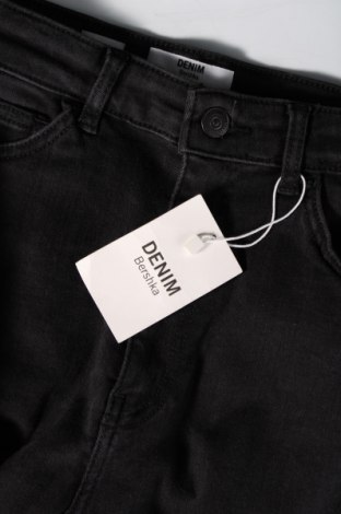 Damen Jeans Bershka, Größe M, Farbe Schwarz, Preis 19,59 €