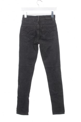 Damen Jeans Levi's, Größe S, Farbe Grau, Preis 23,99 €