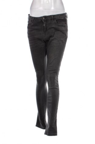 Damen Jeans Pescara, Größe M, Farbe Grau, Preis € 20,49