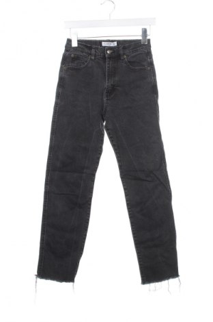 Damen Jeans Pull&Bear, Größe XS, Farbe Grau, Preis 8,49 €