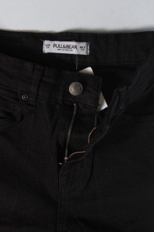 Dámske džínsy  Pull&Bear, Veľkosť XS, Farba Čierna, Cena  16,95 €