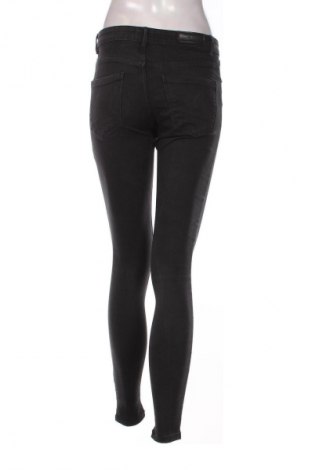 Damskie jeansy Vero Moda, Rozmiar S, Kolor Czarny, Cena 108,99 zł