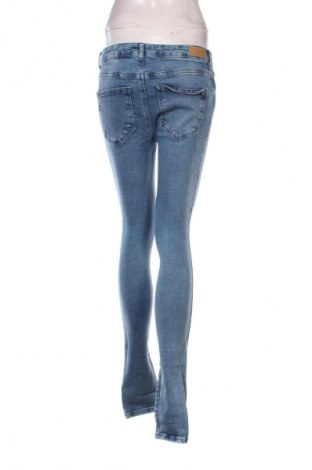 Damskie jeansy Vero Moda, Rozmiar M, Kolor Niebieski, Cena 108,99 zł