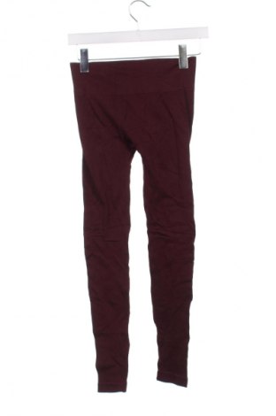 Damskie legginsy Pull&Bear, Rozmiar XS, Kolor Czerwony, Cena 26,99 zł