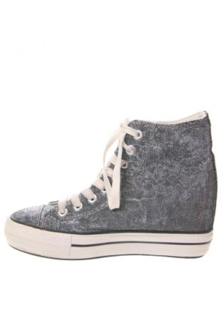 Damenschuhe, Größe 38, Farbe Silber, Preis 12,99 €