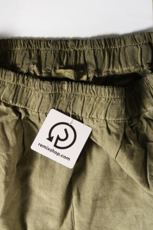 Damenhose, Größe L, Farbe Grün, Preis € 10,99