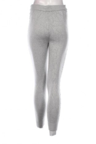 Pantaloni de femei Body Flirt, Mărime XXS, Culoare Gri, Preț 95,99 Lei