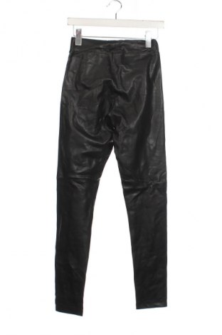 Pantaloni de femei ONLY, Mărime XS, Culoare Negru, Preț 88,99 Lei