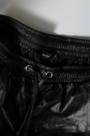 Damenhose Reserved, Größe L, Farbe Schwarz, Preis 20,49 €