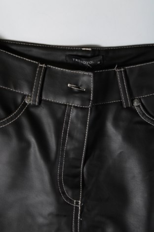 Damenhose Trendyol, Größe M, Farbe Schwarz, Preis € 13,99