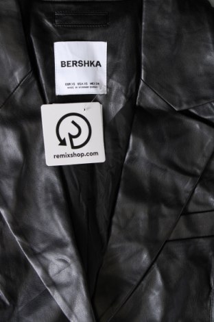 Γυναικείο δερμάτινο μπουφάν Bershka, Μέγεθος XS, Χρώμα Μαύρο, Τιμή 26,99 €