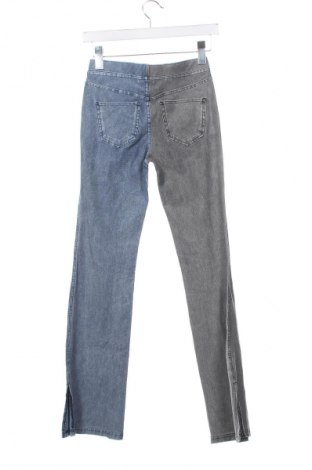 Kinderjeans H&M, Größe 14-15y/ 168-170 cm, Farbe Mehrfarbig, Preis 16,44 €