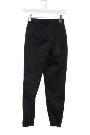 Pantaloni de trening, pentru copii Nike, Mărime 10-11y/ 146-152 cm, Culoare Negru, Preț 105,99 Lei