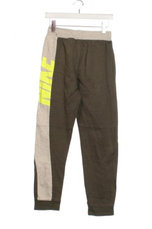 Gyerek sport nadrág Nike, Méret 13-14y / 164-168 cm, Szín Zöld, Ár 8 899 Ft