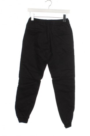 Herrenhose Bershka, Größe XS, Farbe Schwarz, Preis 27,49 €