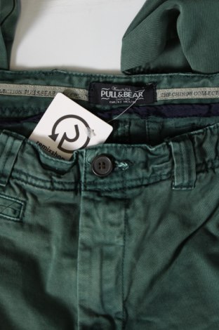 Pantaloni de bărbați Pull&Bear, Mărime M, Culoare Verde, Preț 99,00 Lei