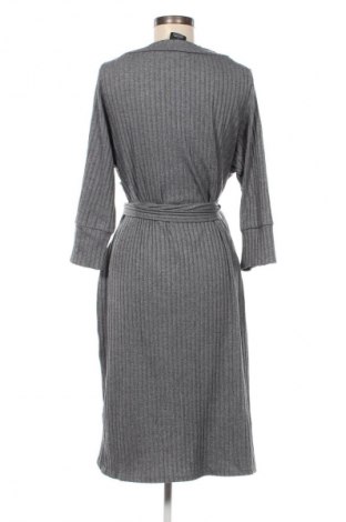 Kleid, Größe L, Farbe Grau, Preis 8,99 €