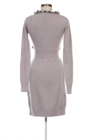 Kleid, Größe M, Farbe Grau, Preis 14,83 €